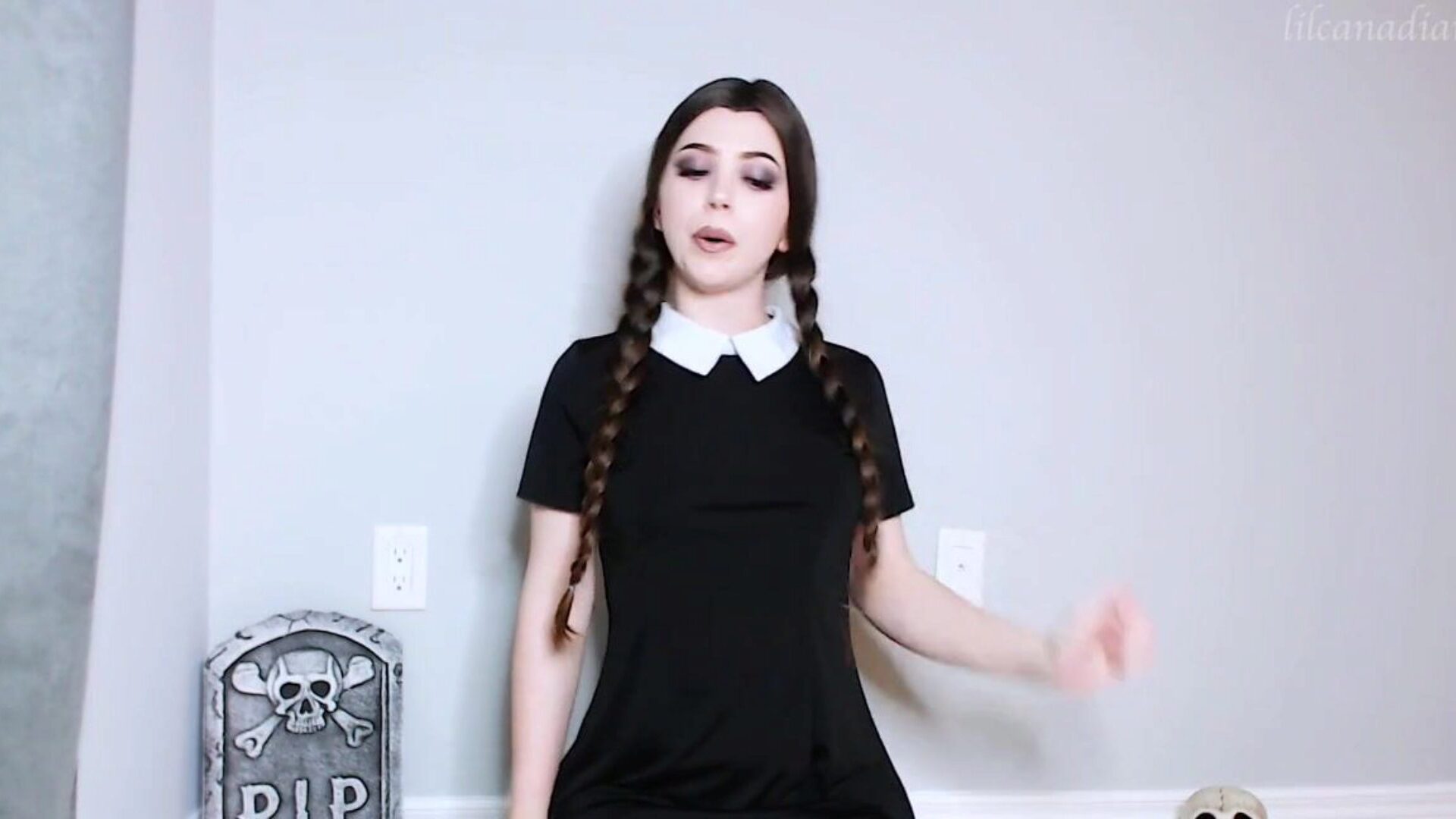 Virtual banging Wednesday Addams- Lilcanadiangirl