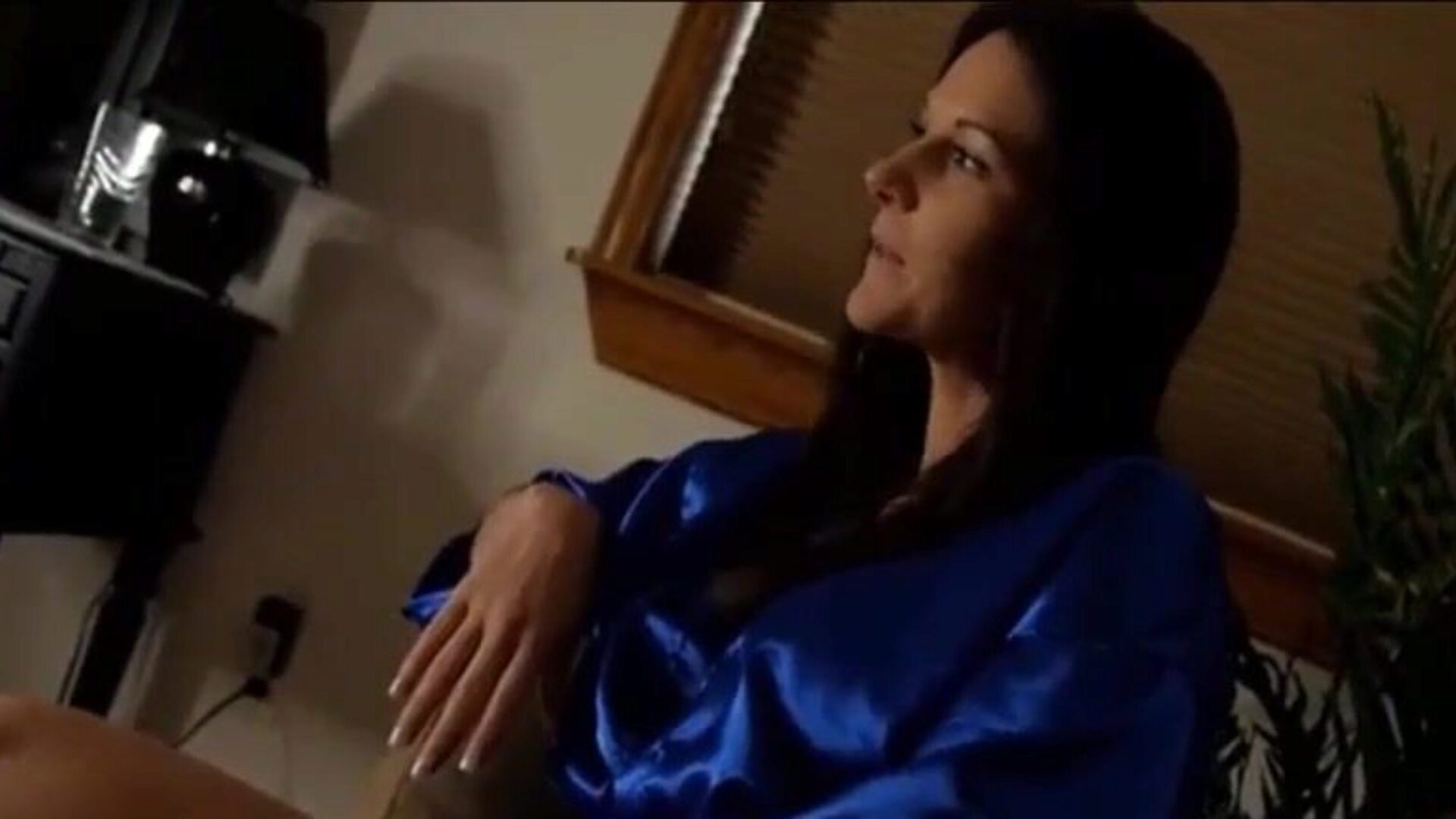 Mommy forced to blow job when sleeping on bed